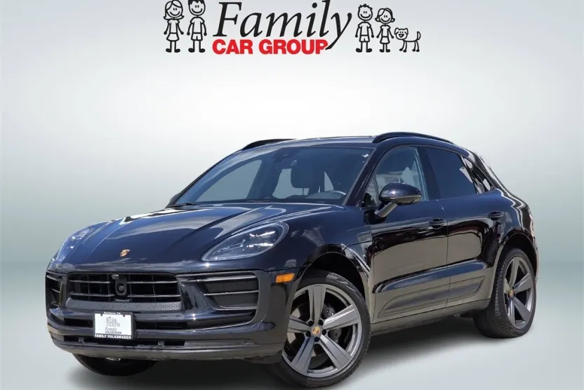 2023 Porsche Macan Base photo 1