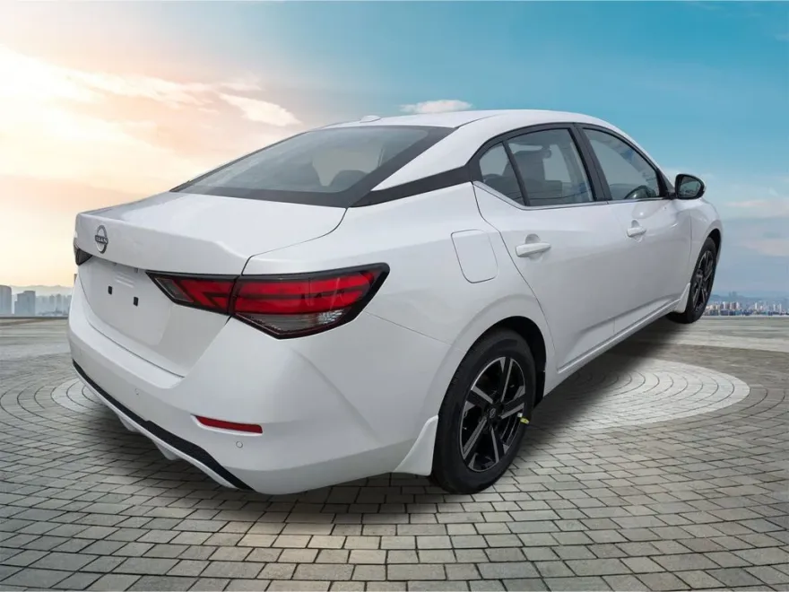 2025 Nissan Sentra SV photo 1