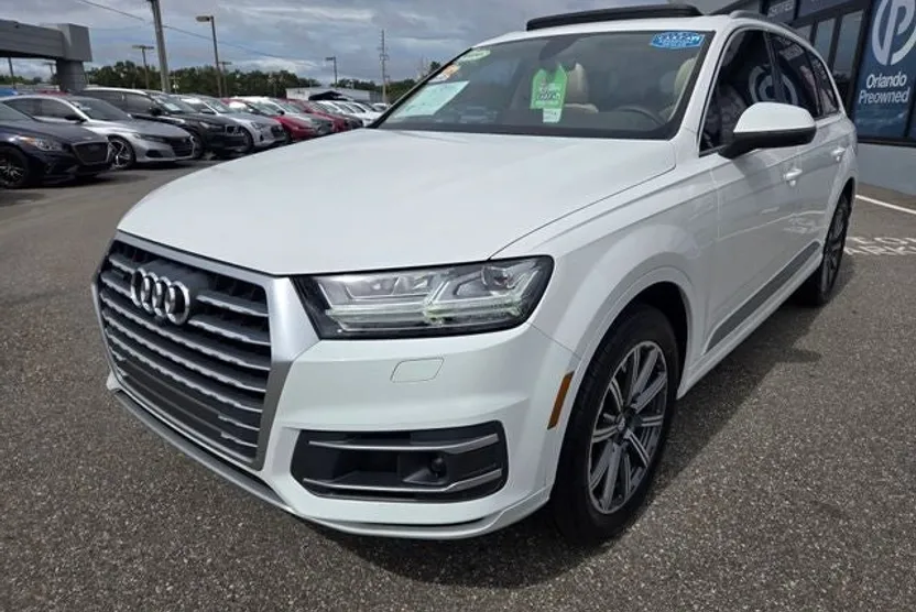 2017 Audi Q7 3.0T Premium Plus photo 1