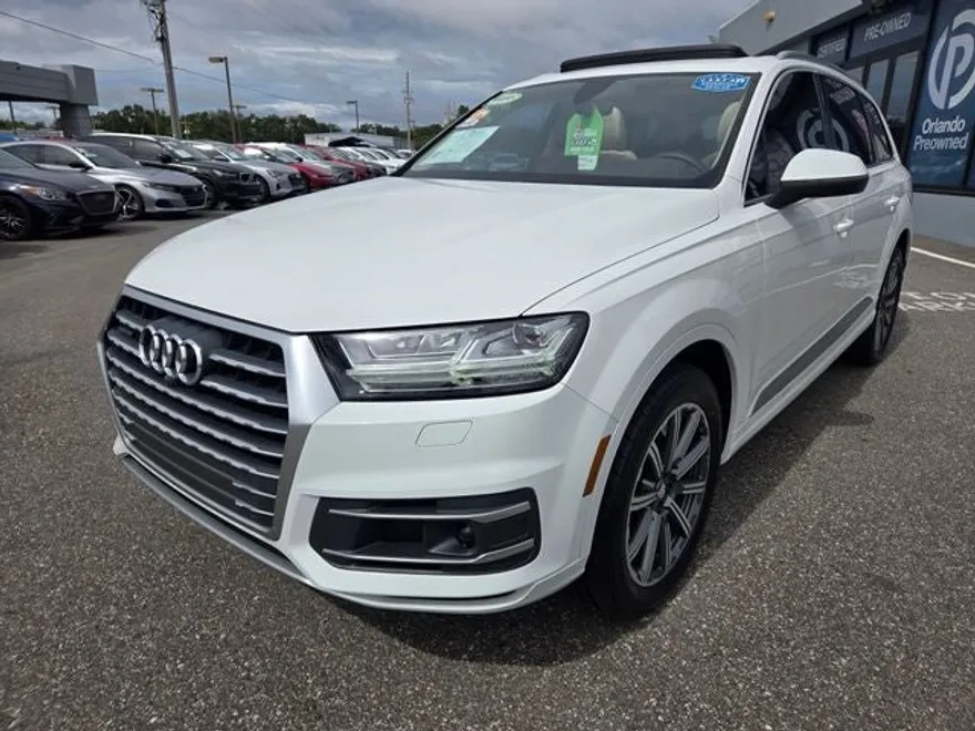 2017 Audi Q7 3.0T Premium Plus photo 1