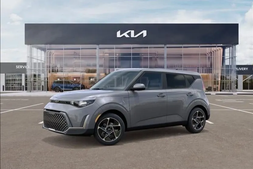 2025 Kia Soul EX photo 1