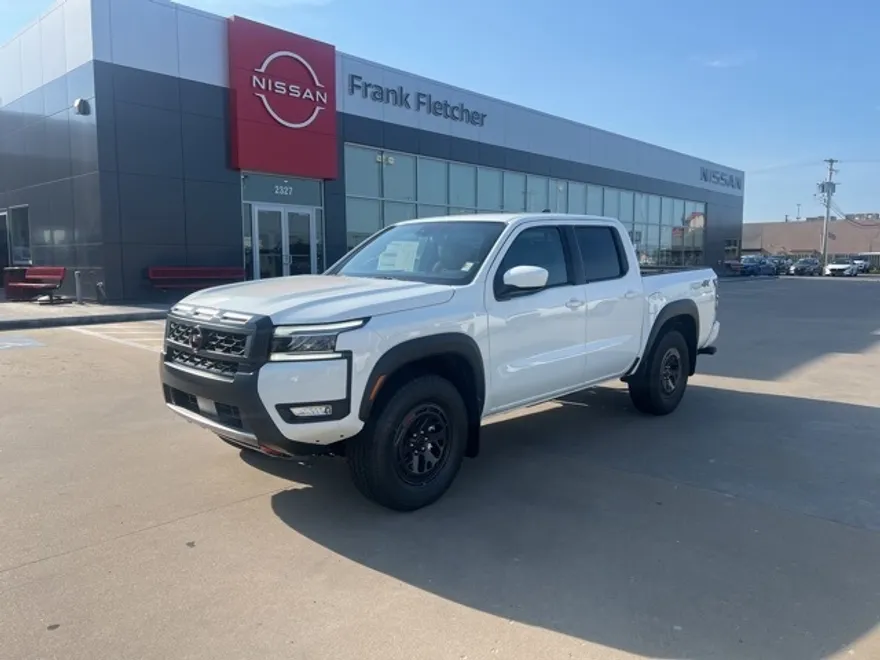 2025 Nissan Frontier PRO-4X photo 1