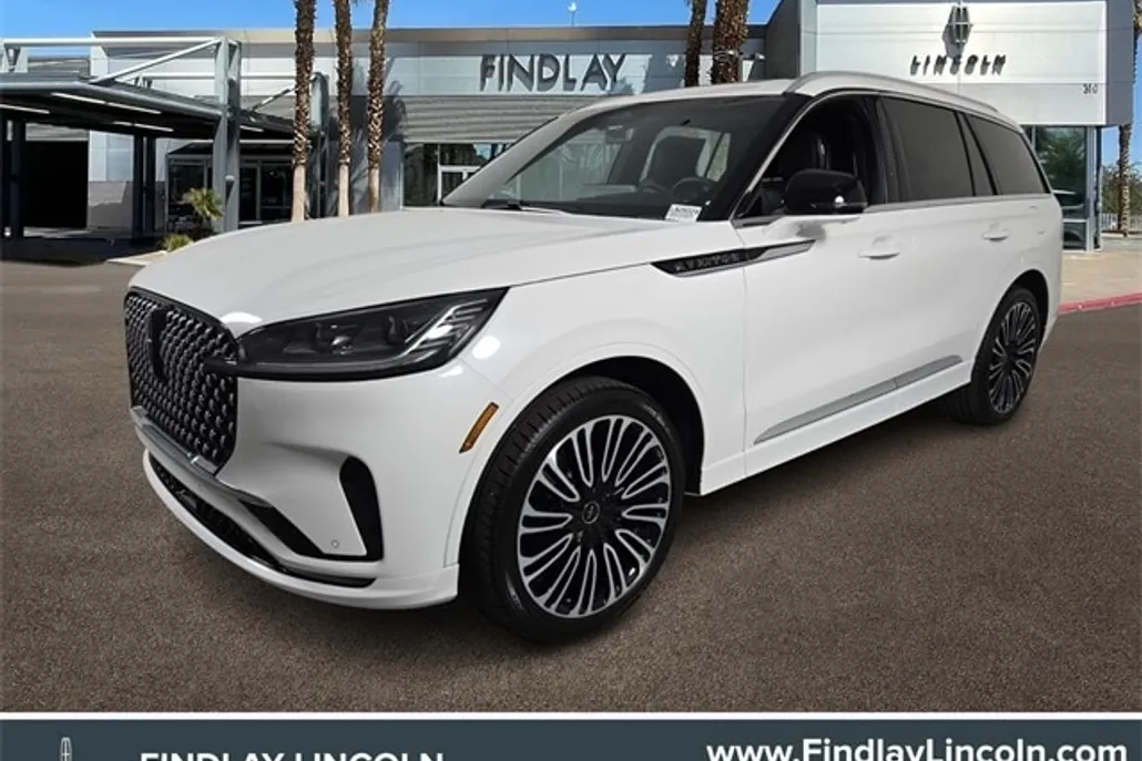 2025 Lincoln Aviator Black Label photo 1