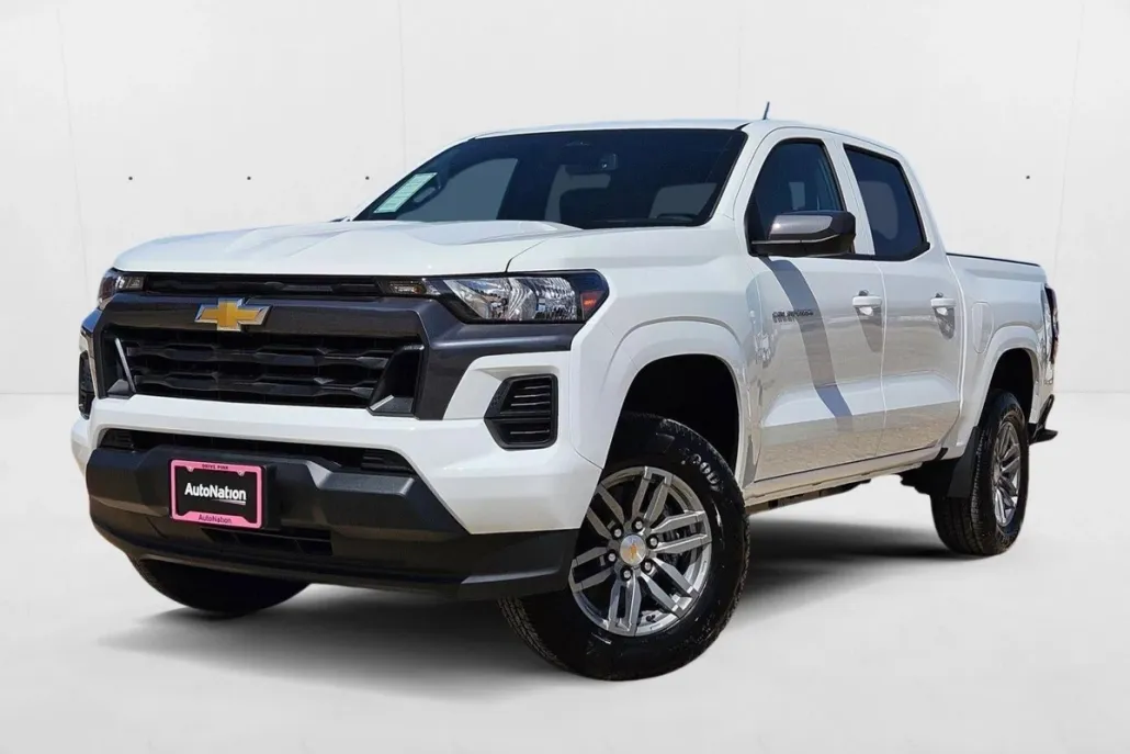 2026 Chevrolet Colorado LT photo 1