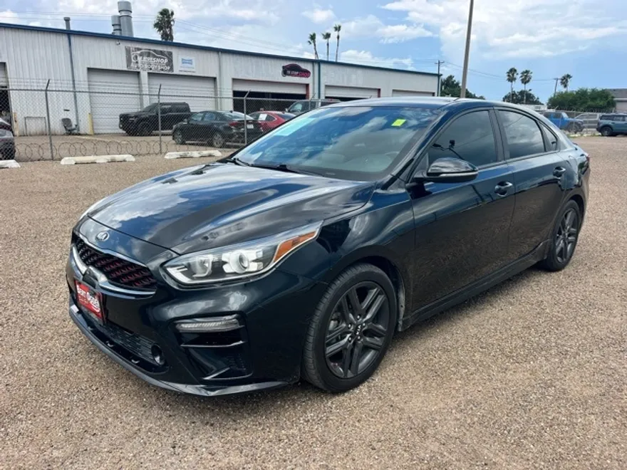2020 Kia Forte GT-Line photo 1