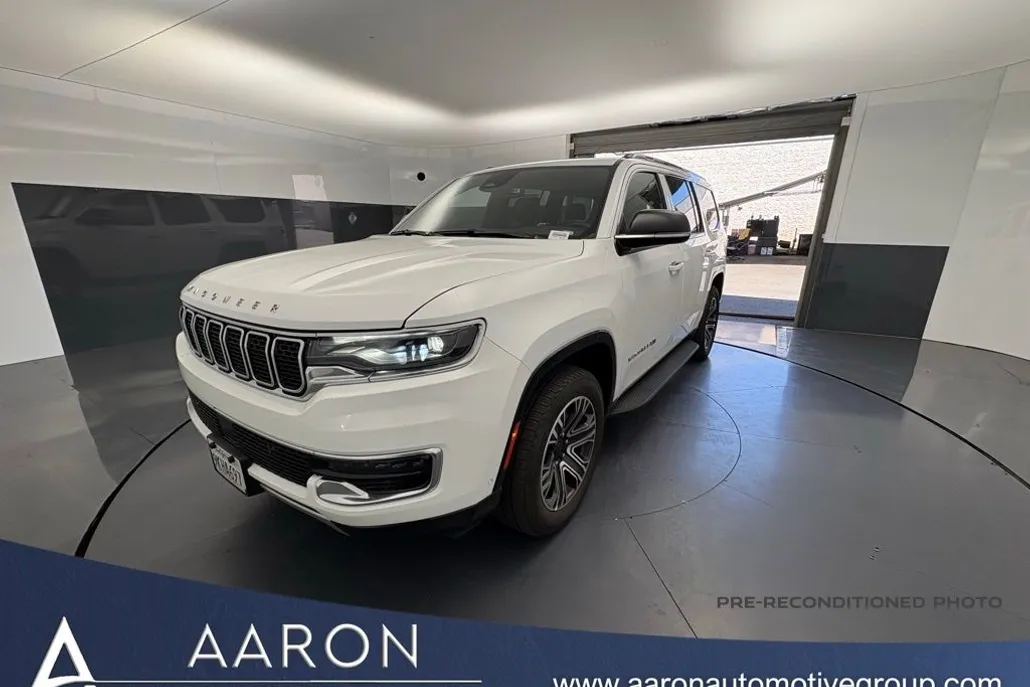 2024 Jeep Wagoneer Series II photo 1