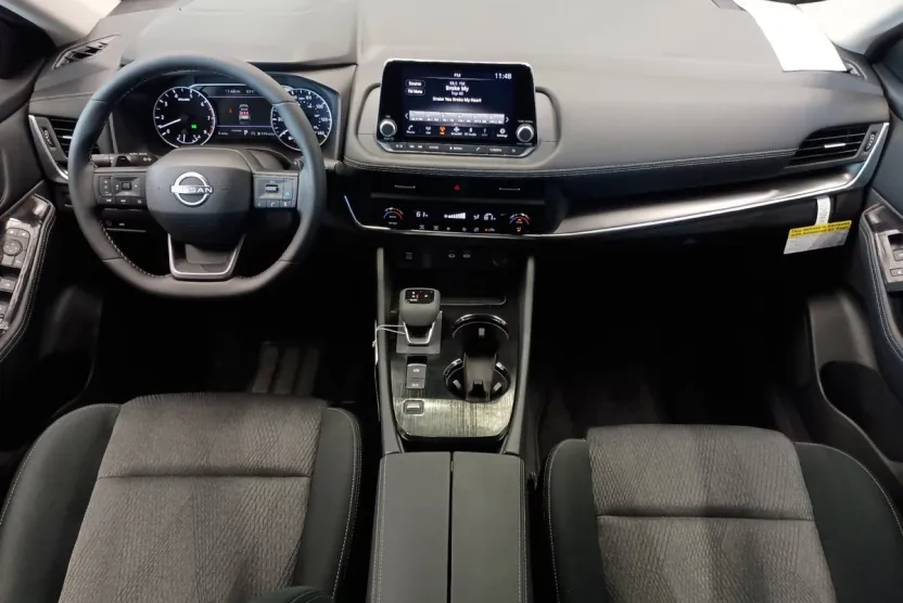 2026 Nissan Rogue SV photo 1