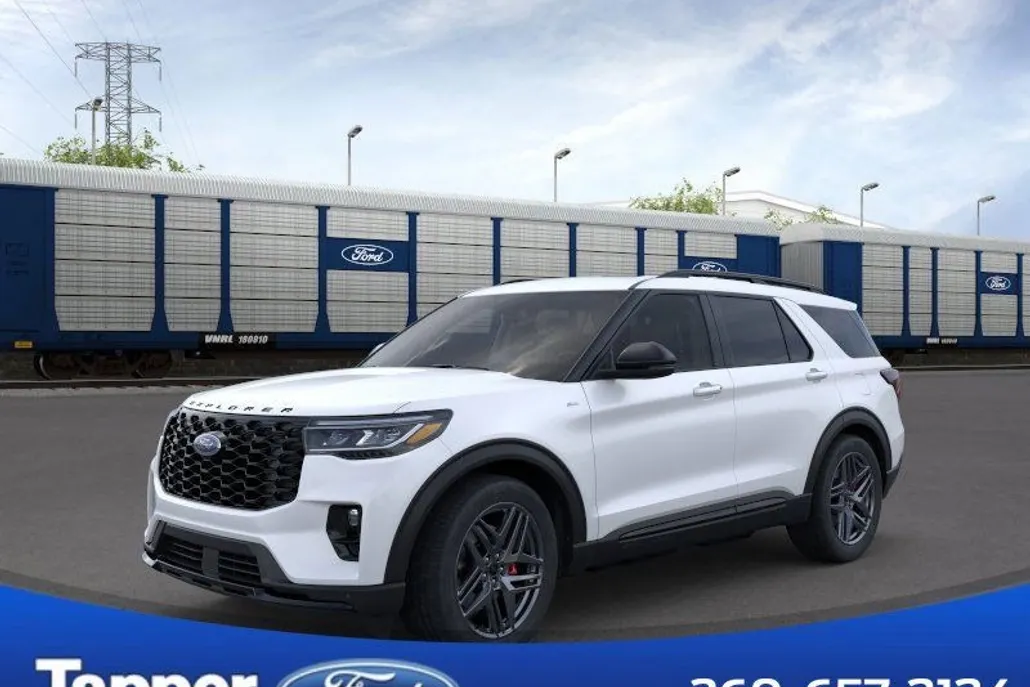 2025 Ford Explorer ST-Line photo 1