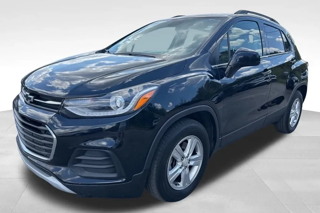 2020 Chevrolet Trax LT photo 1