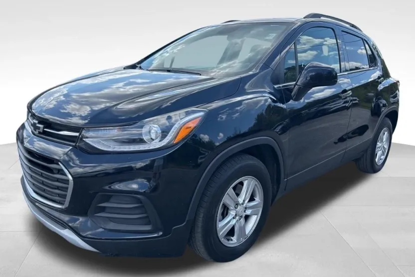 2020 Chevrolet Trax LT photo 1