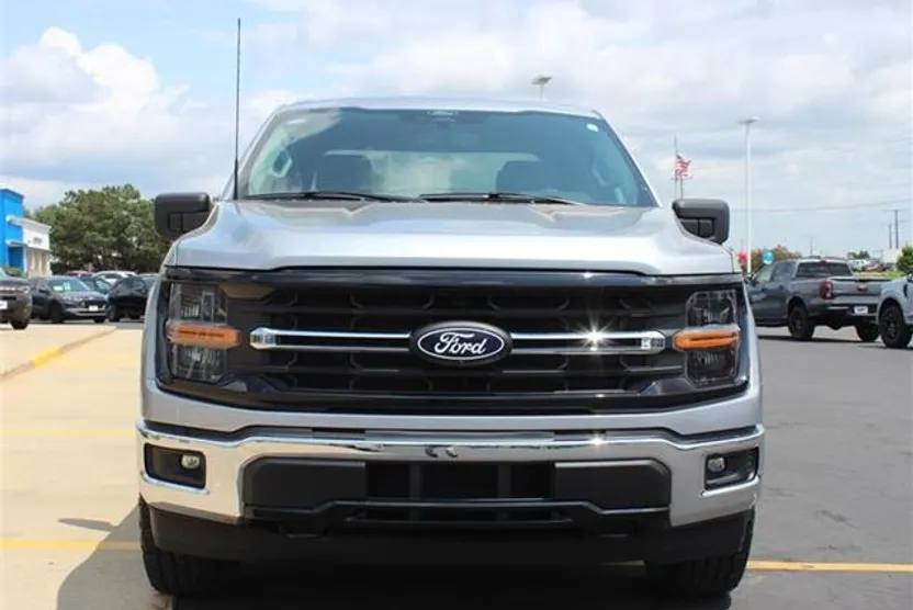 2024 Ford F-150 XLT photo 1