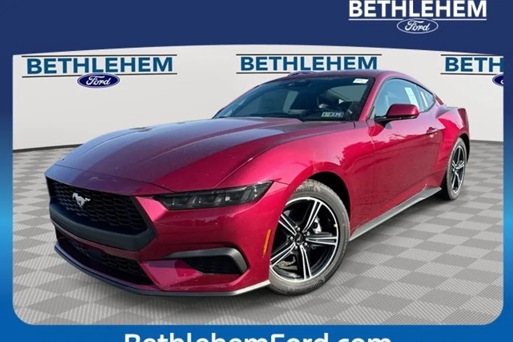 2025 Ford Mustang EcoBoost photo 1