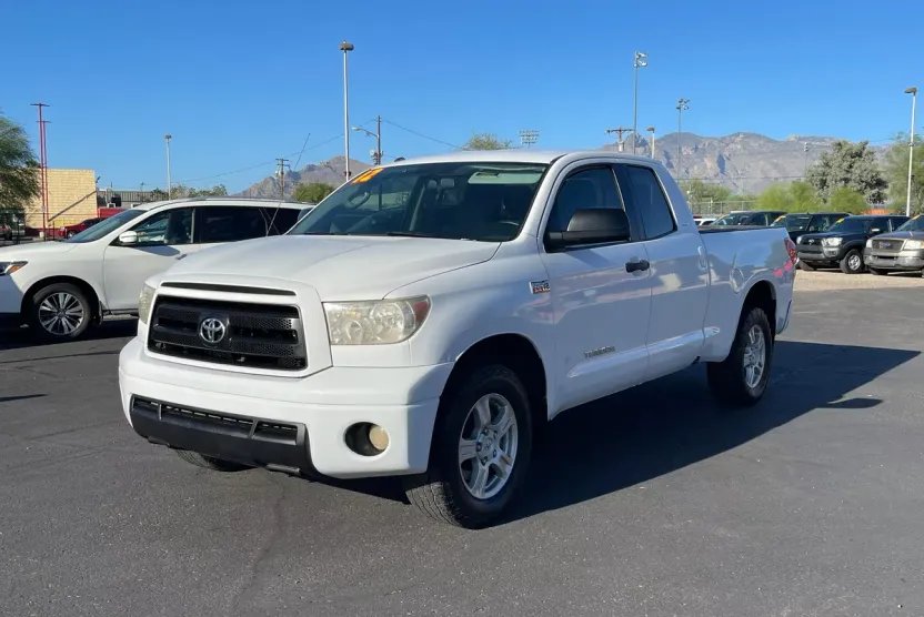 2012 Toyota Tundra SR5 photo 1