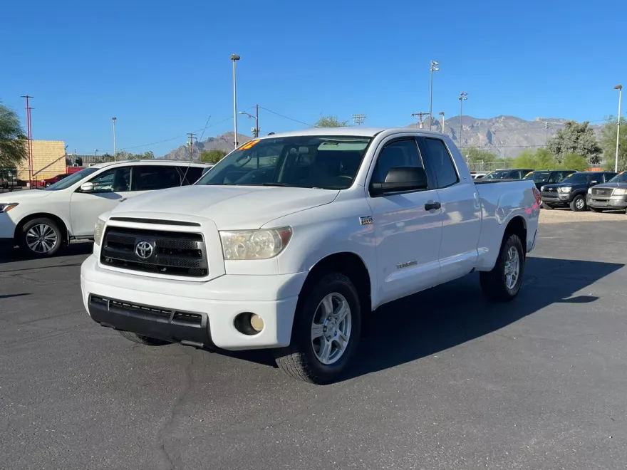 2012 Toyota Tundra SR5 photo 1