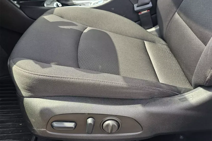 2022 Chevrolet Malibu 1LT photo 1