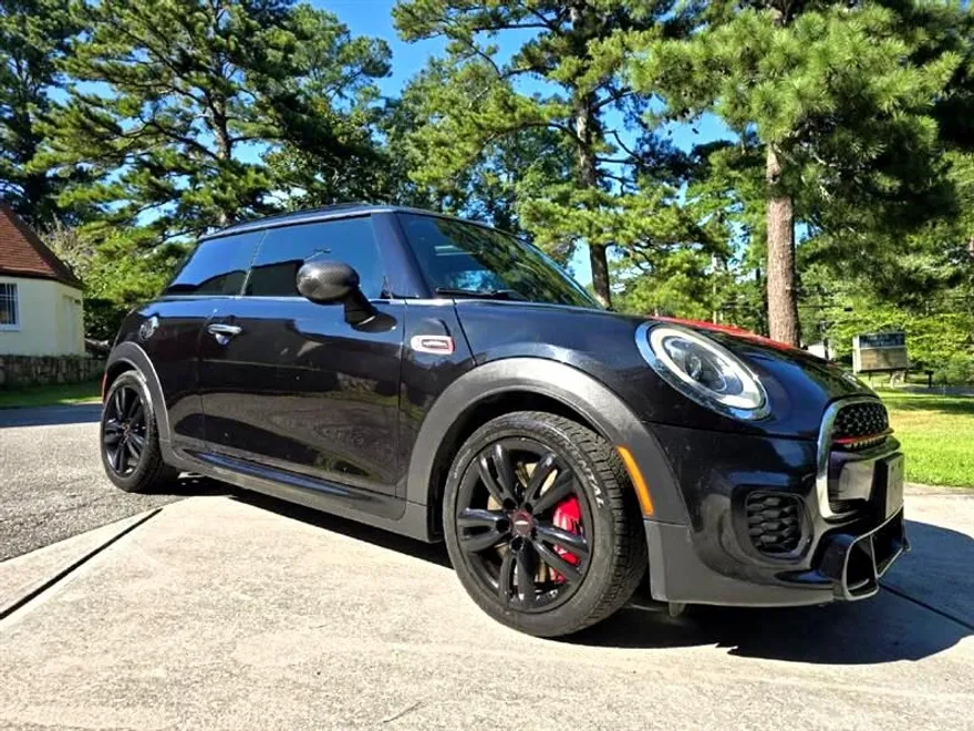 2018 Mini Cooper Hardtop John Cooper Works photo 1