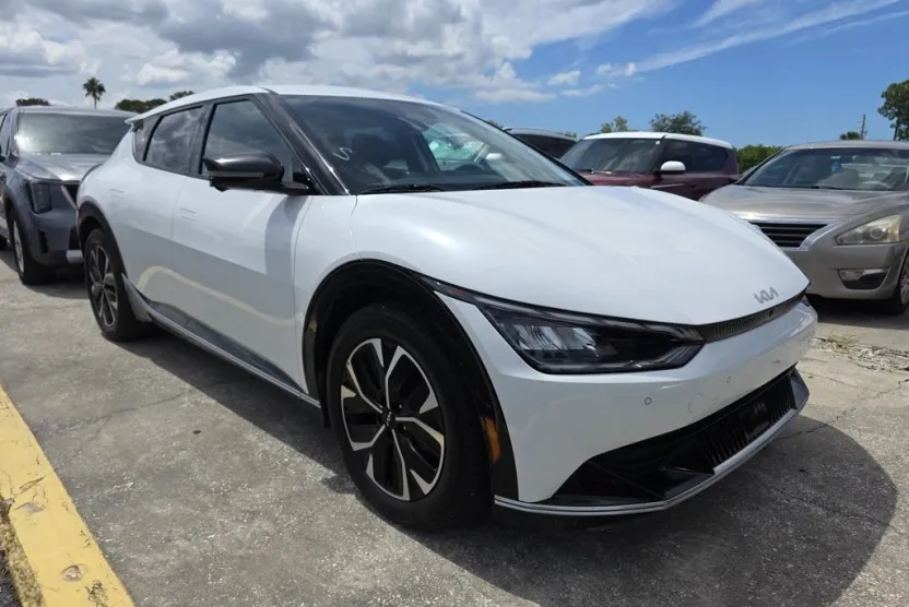 2023 Kia EV6 Light Wind photo 1