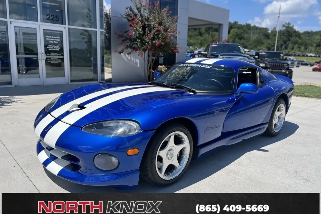 1997 Dodge Viper 10 GTS photo 1