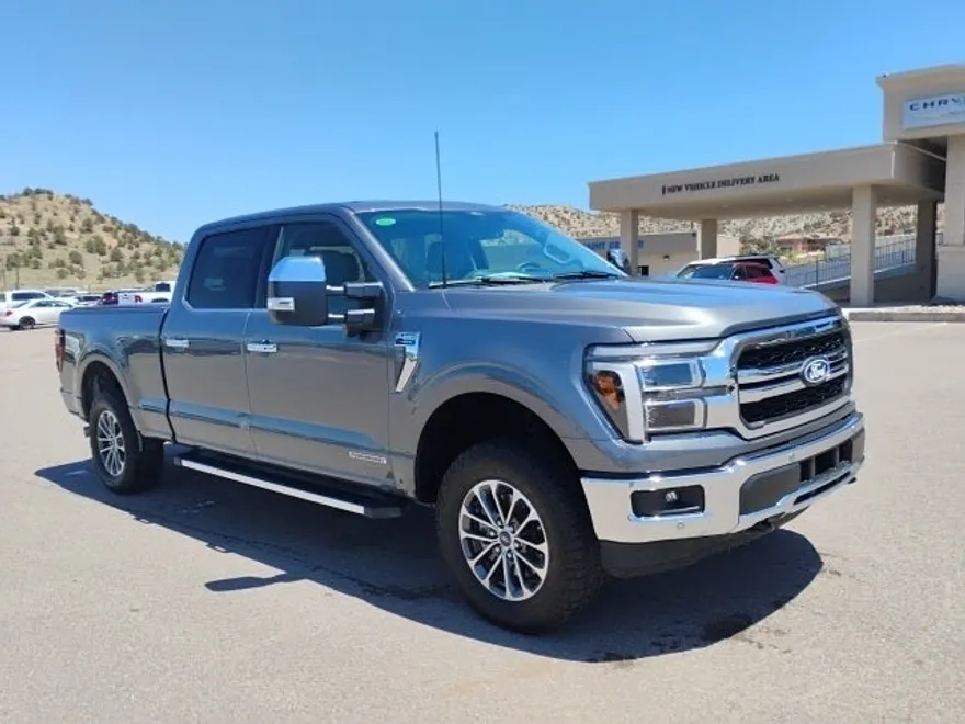 2025 Ford F-150 Lariat photo 1