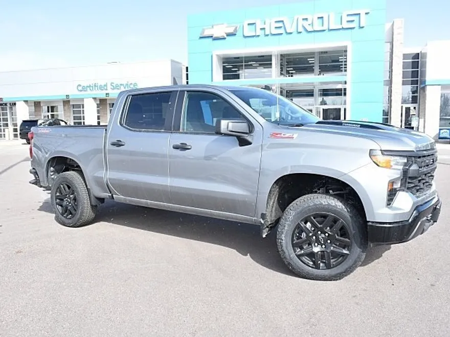 2025 Chevrolet Silverado 1500 Custom Trail Boss photo 1