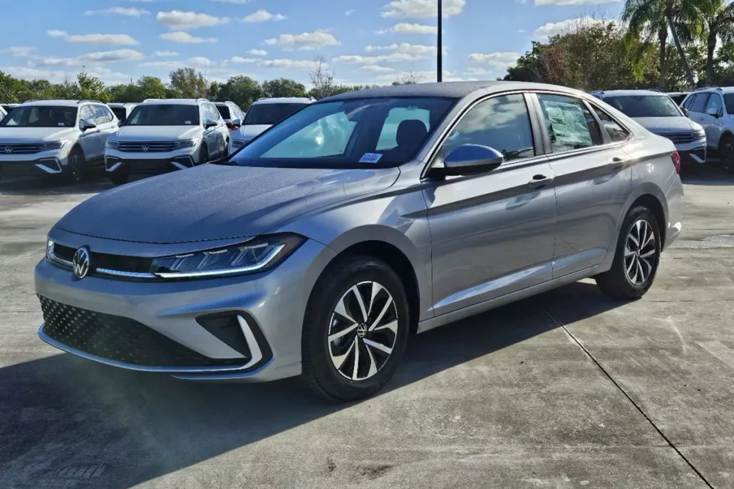 2025 Volkswagen Jetta 1.5T S photo 1