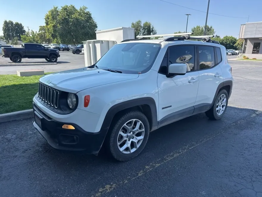 2017 Jeep Renegade Latitude North Edition photo 1