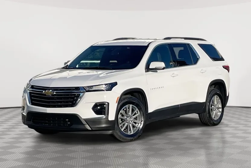 2023 Chevrolet Traverse photo 1