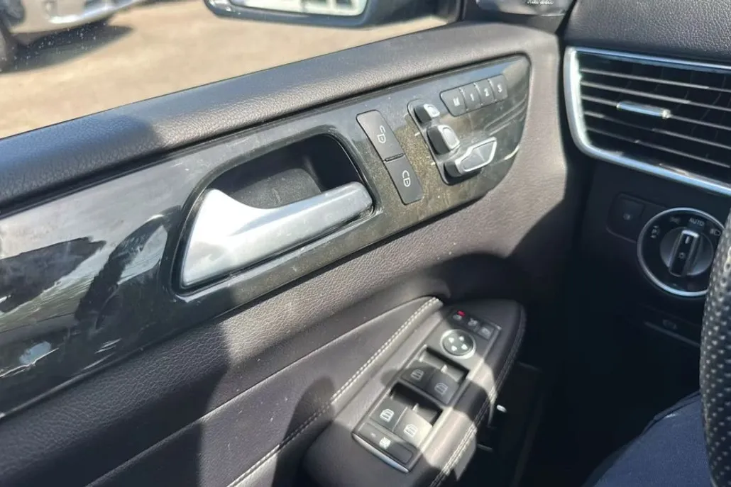 2017 Mercedes Benz GLS 450 photo 1
