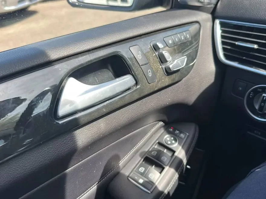 2017 Mercedes Benz GLS 450 photo 1