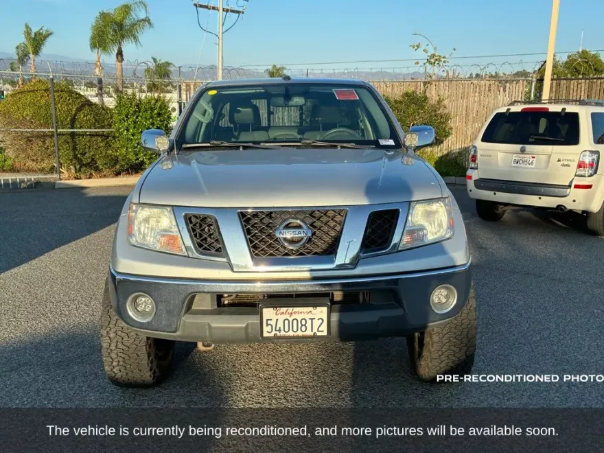 2019 Nissan Frontier SL photo 1