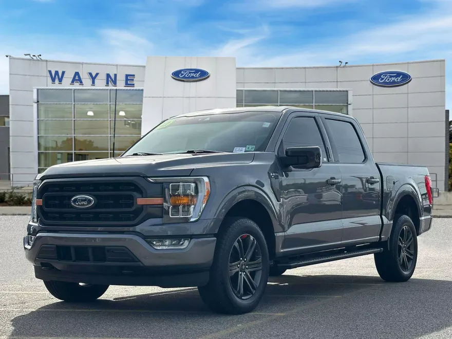 2022 Ford F-150 XLT photo 1