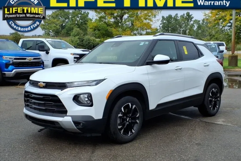 2023 Chevrolet Trailblazer LT photo 1