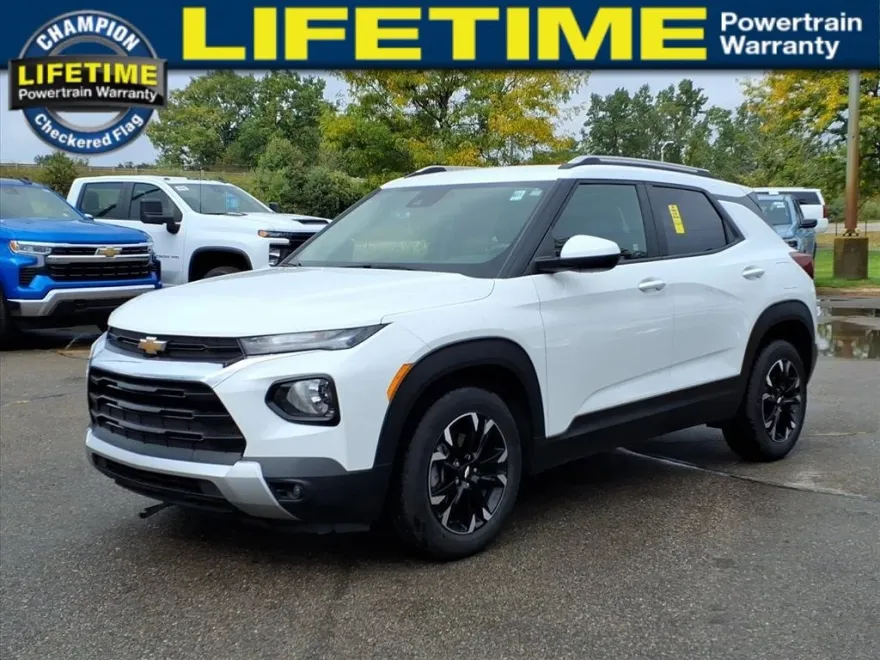 2023 Chevrolet Trailblazer LT photo 1
