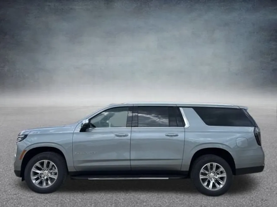 2025 Chevrolet Suburban Premier photo 1