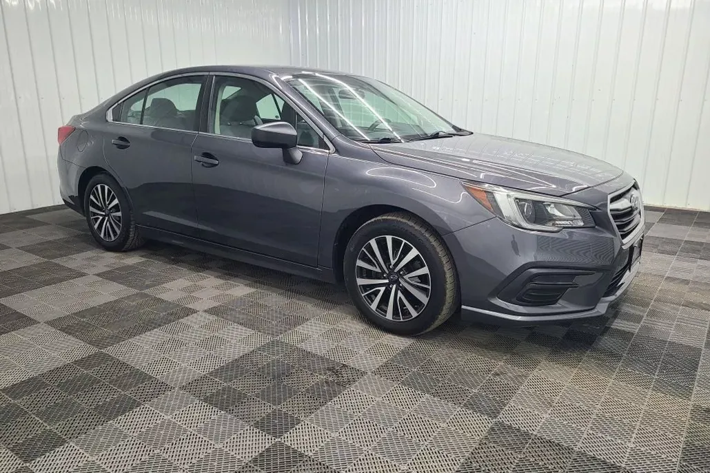 2018 Subaru Legacy 2.5i photo 1
