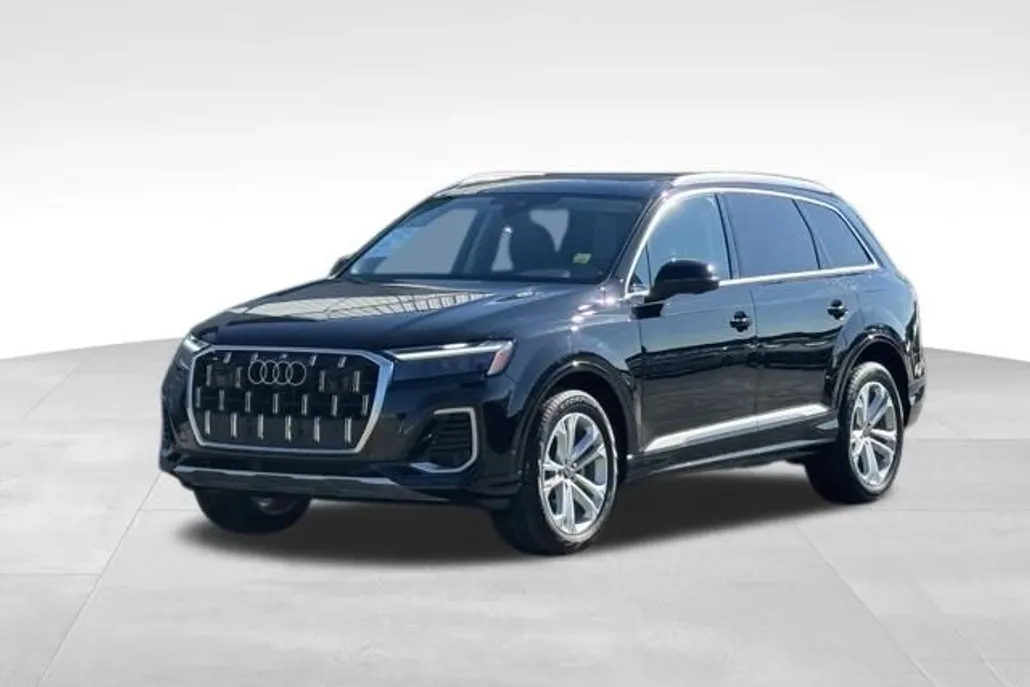 2025 Audi Q7 55 Premium Plus photo 1