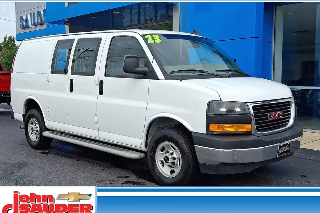 2023 Gmc Savana Cargo 2500 photo 1