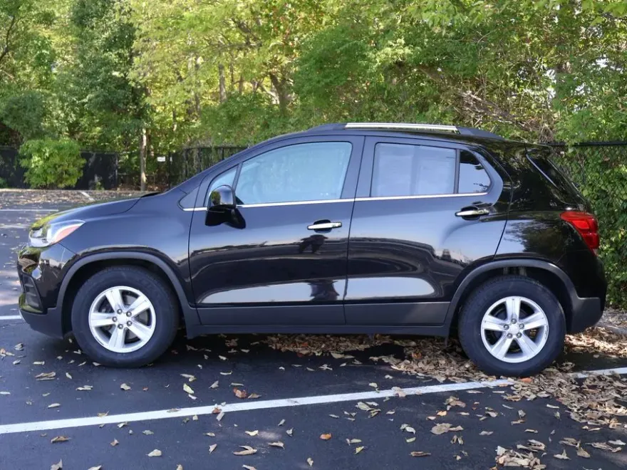 2020 Chevrolet Trax LT photo 1