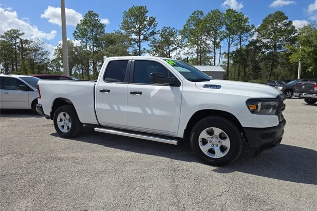2024 Ram 1500 Tradesman photo 1