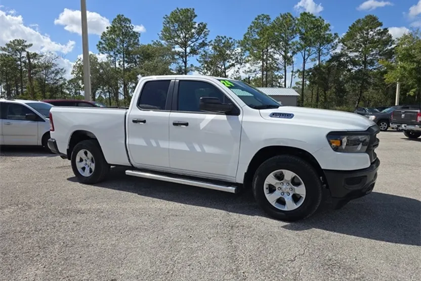 2024 Ram 1500 Tradesman photo 1
