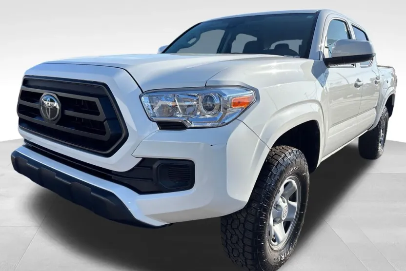 2023 Toyota Tacoma V6 photo 1