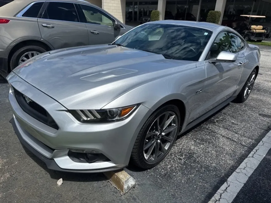 2015 Ford Mustang GT Premium photo 1