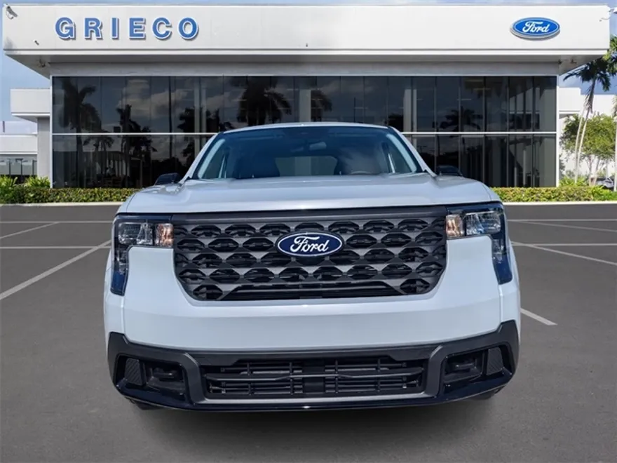 2025 Ford Maverick XLT photo 1