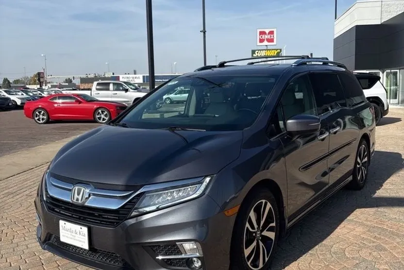 2019 Honda Odyssey Elite photo 1