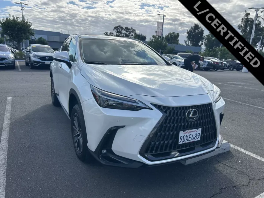 2023 Lexus NX 350h Premium photo 1