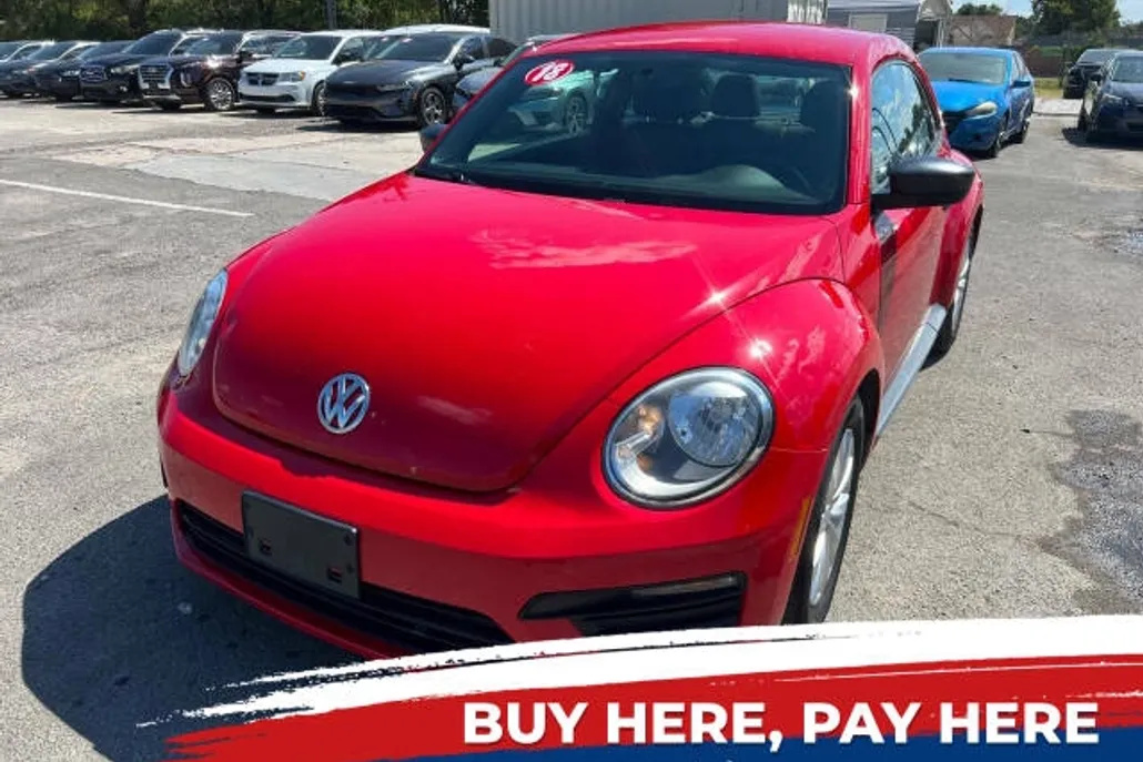2018 Volkswagen Beetle S photo 1
