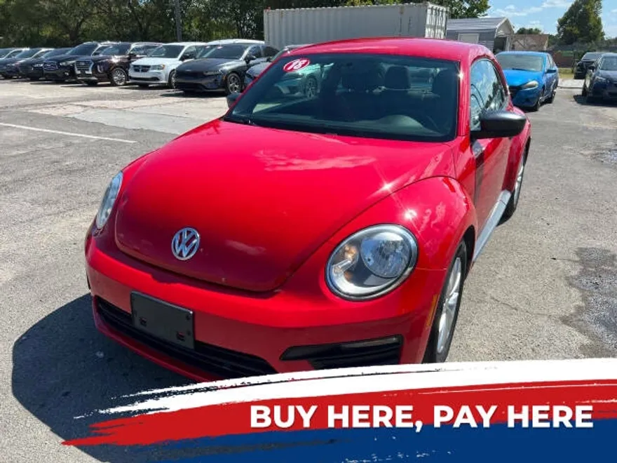 2018 Volkswagen Beetle S photo 1
