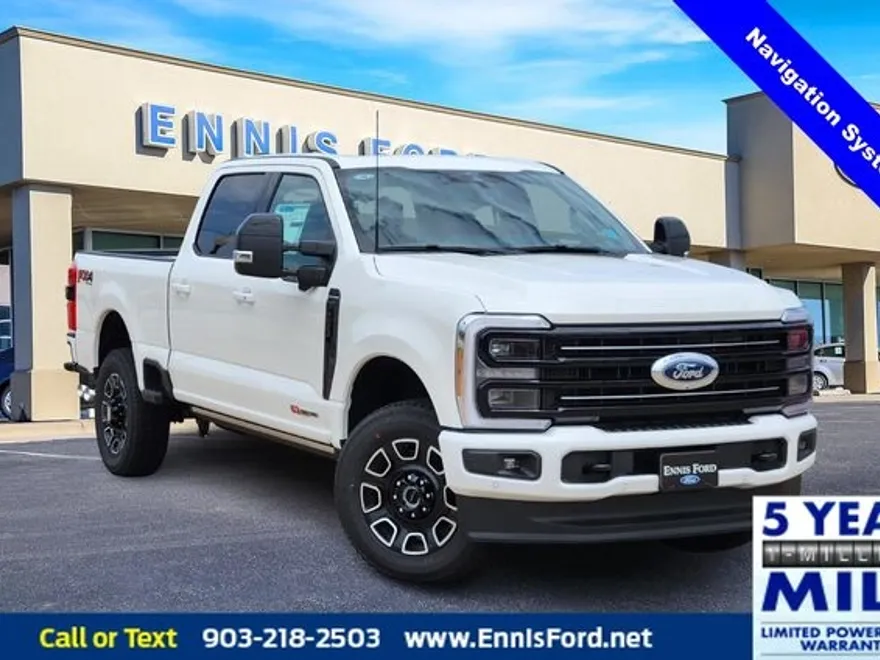 2025 Ford F-250 Platinum photo 1