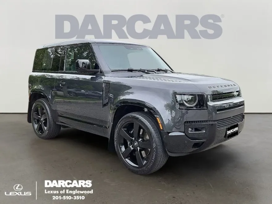 2024 Land Rover Defender 90 V8 photo 1