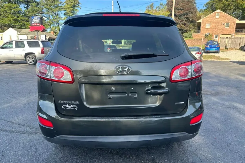 2012 Hyundai Santa Fe SE Sport photo 1